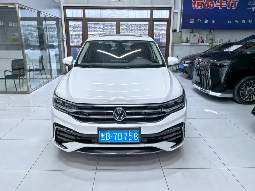 Volkswagen Tiguan L 2021 из CN, фото 4