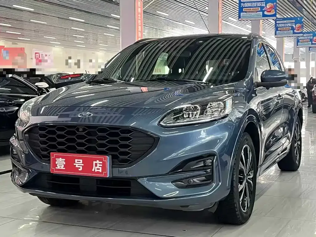 Ford Escape 2022 из CN, фото 1