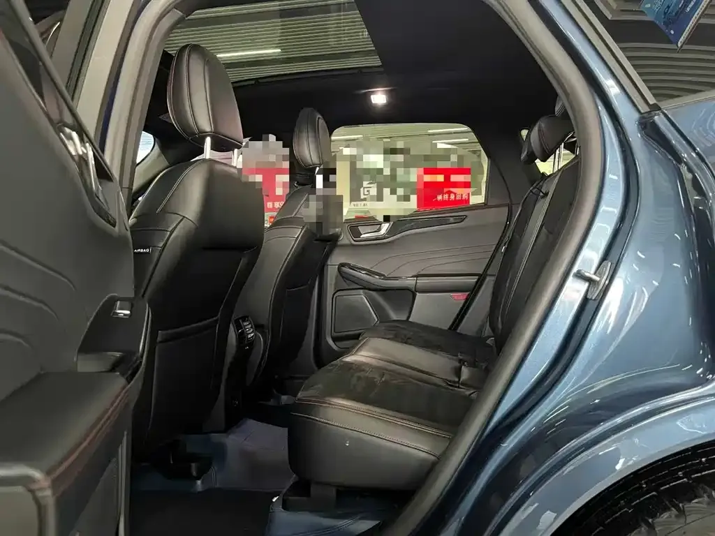 Ford Escape 2022 из CN, фото 6