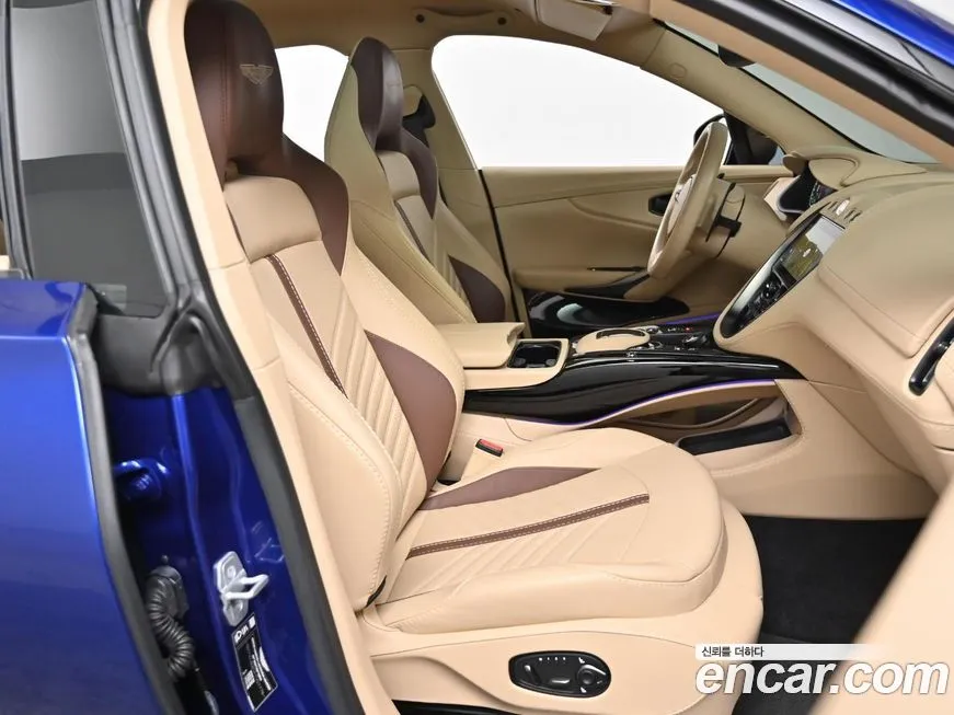 Aston Martin DBX 2023 из KR, фото 10