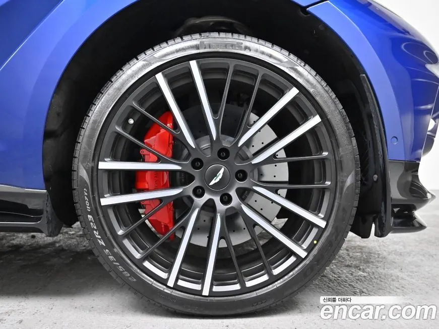 Aston Martin DBX 2023 из KR, фото 7
