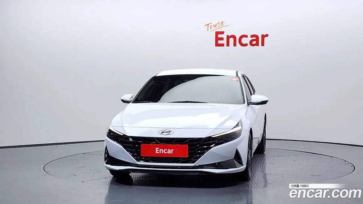 Hyundai AVANTE — фото 3