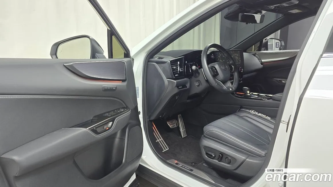 Lexus NX 2025 из KR, фото 2