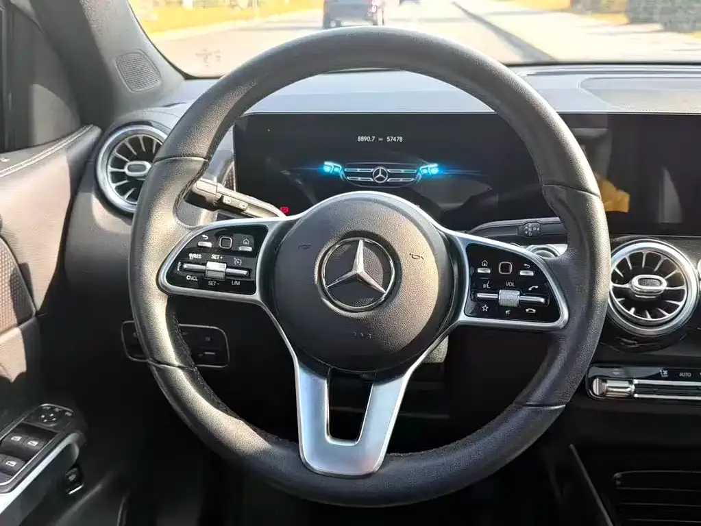 Mercedes-Benz GLB 2021 из CN, фото 2