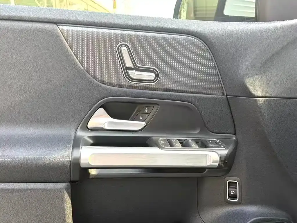 Mercedes-Benz GLB 2021 из CN, фото 10