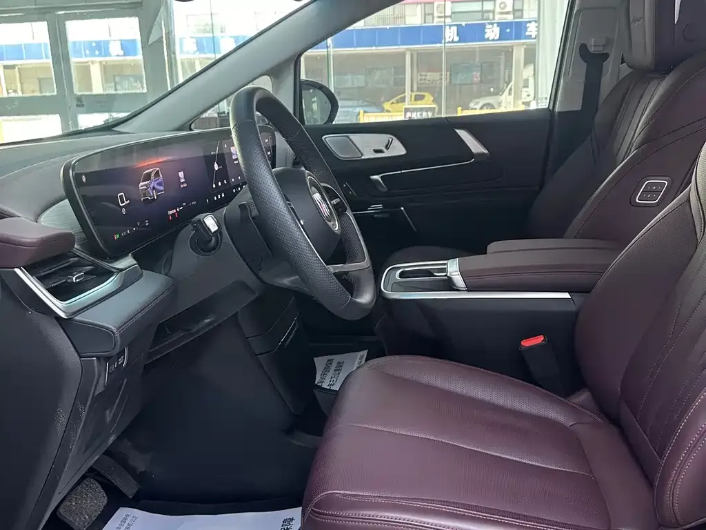 Buick Century 2024 из CN, фото 10