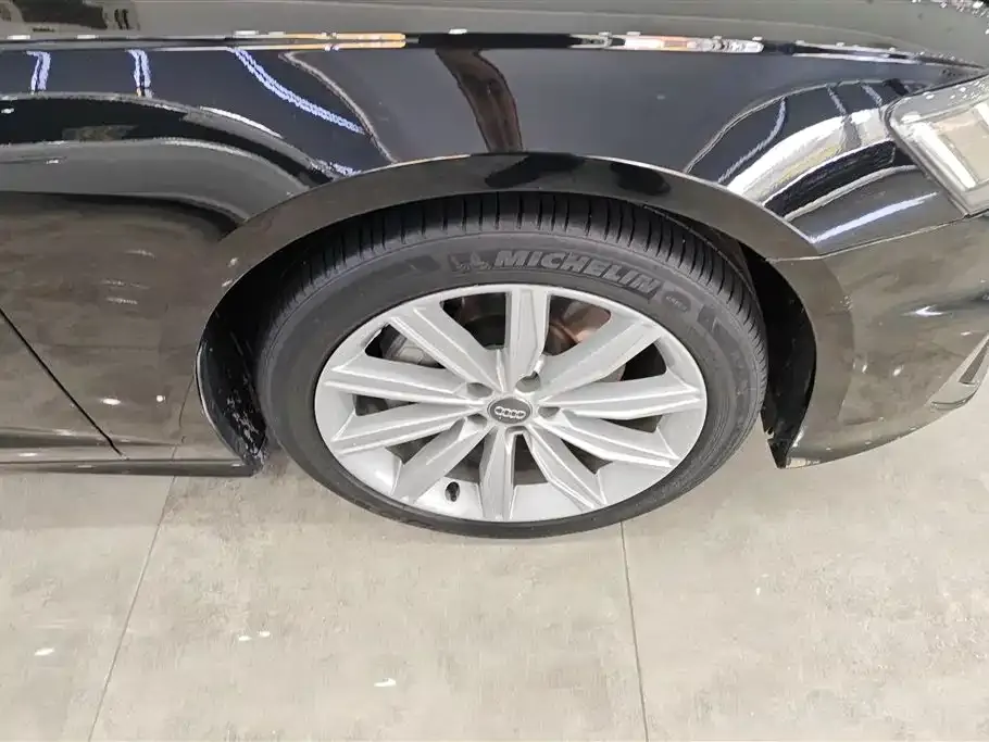 Audi A6L 2021 из CN, фото 5