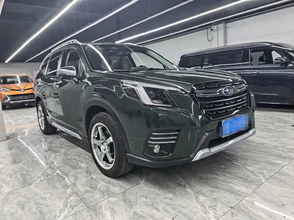 Subaru Forester 2023 из CN, фото 2