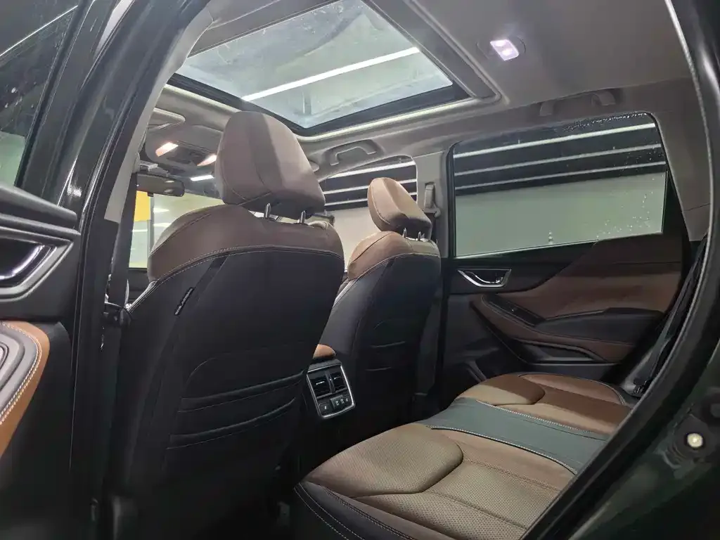 Subaru Forester 2023 из CN, фото 4
