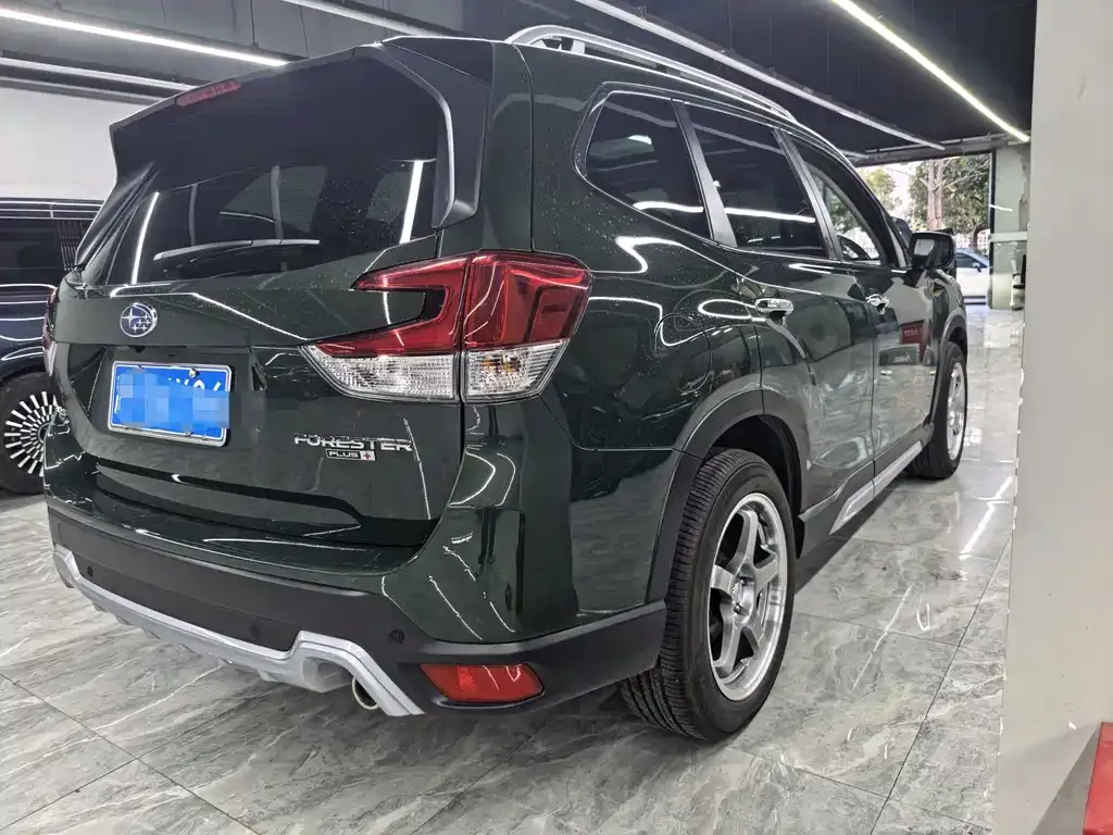 Subaru Forester 2023 из CN, фото 10