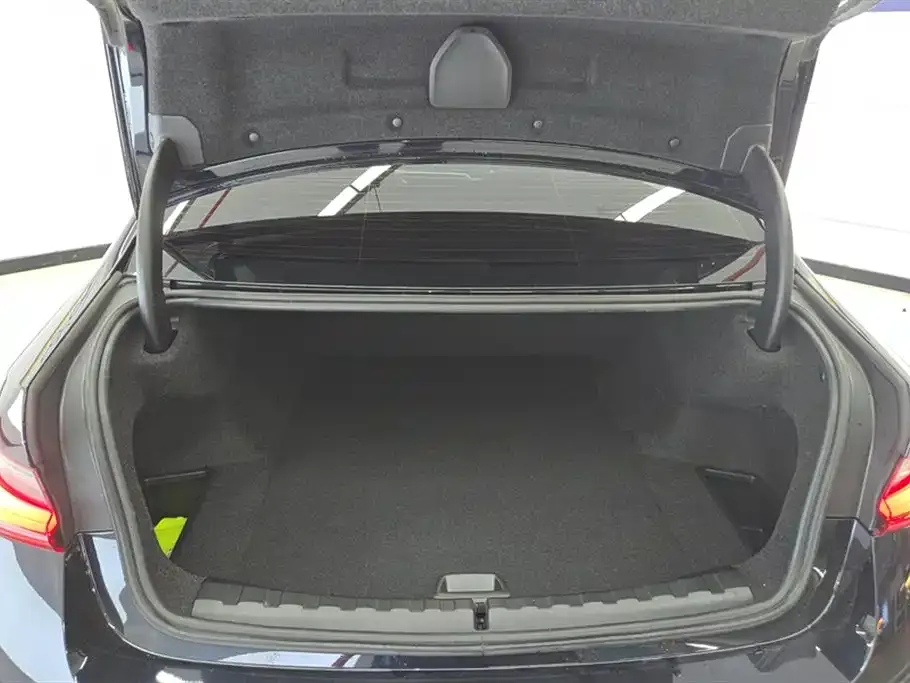 BMW i3 2024 из CN, фото 4