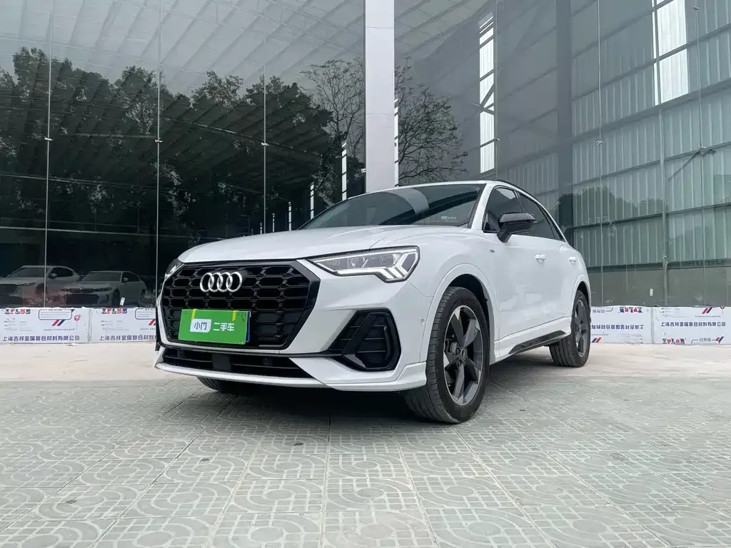 Audi Q3 2023 из CN, фото 1