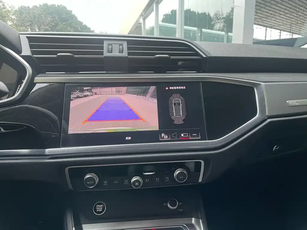Audi Q3 2023 из CN, фото 7