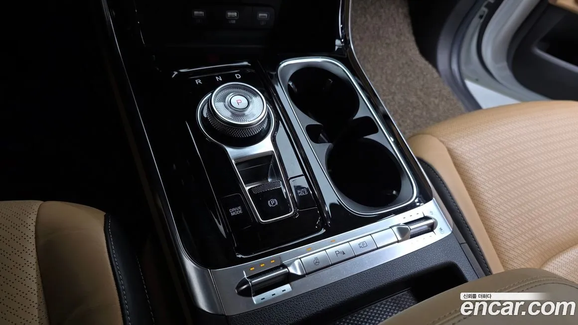 Kia Carnival — фото 10