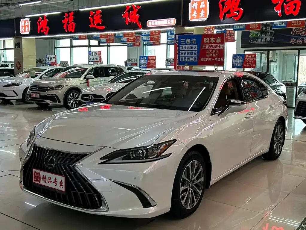 Lexus ES 2023 из CN, фото 1