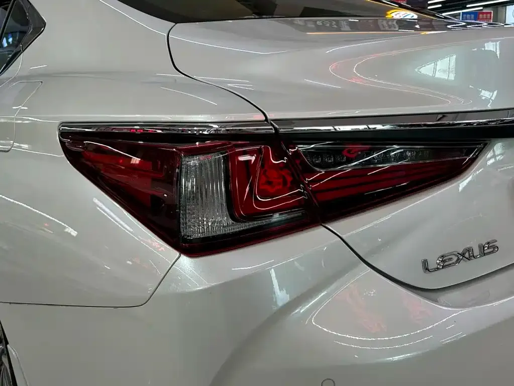 Lexus ES 2023 из CN, фото 7