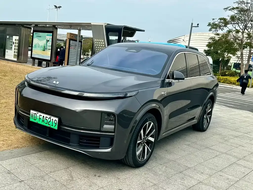 Li Auto L8 2024 из CN, фото 1