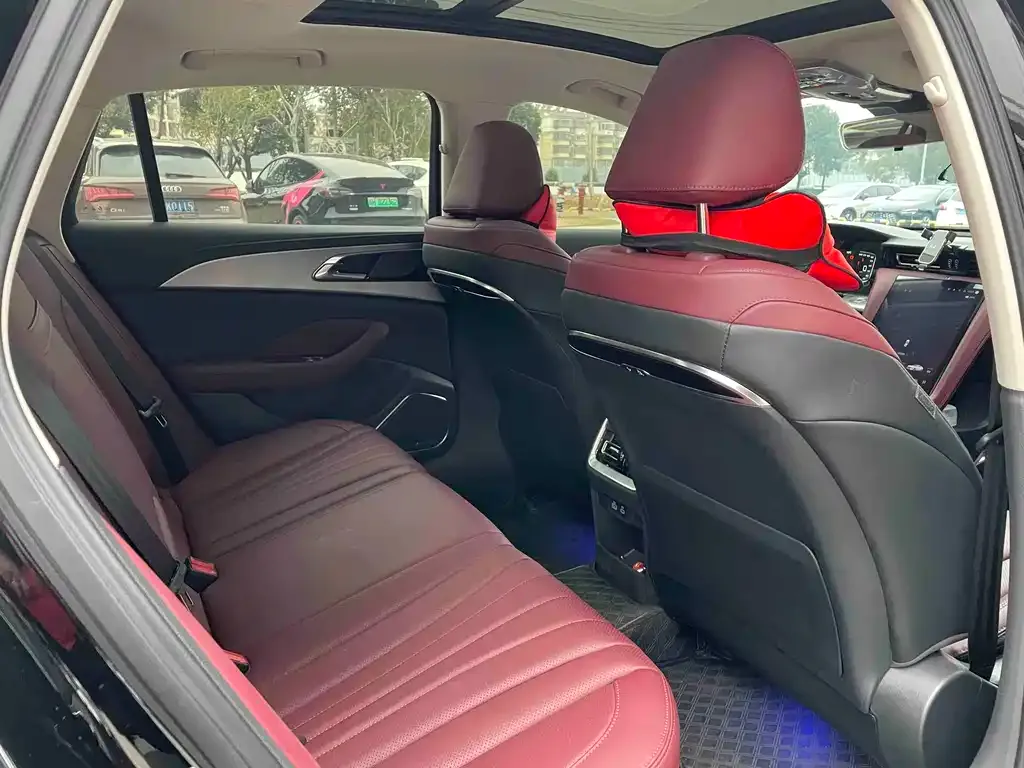 Hongqi H5 2024 из CN, фото 2