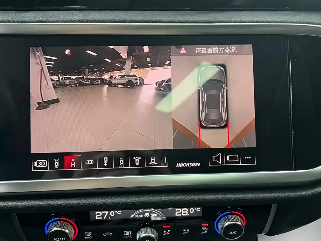 Audi Q3 2021 из CN, фото 2
