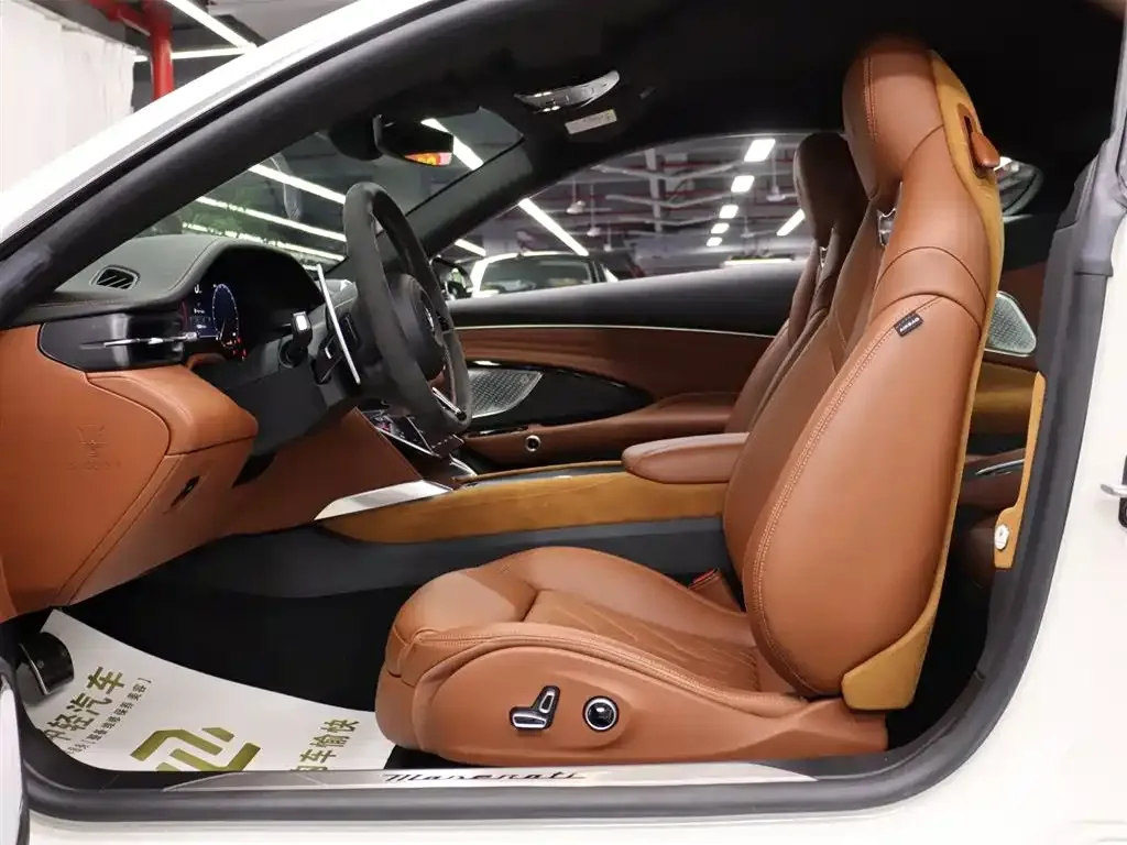 Maserati GranTurismo 2025 из CN, фото 6