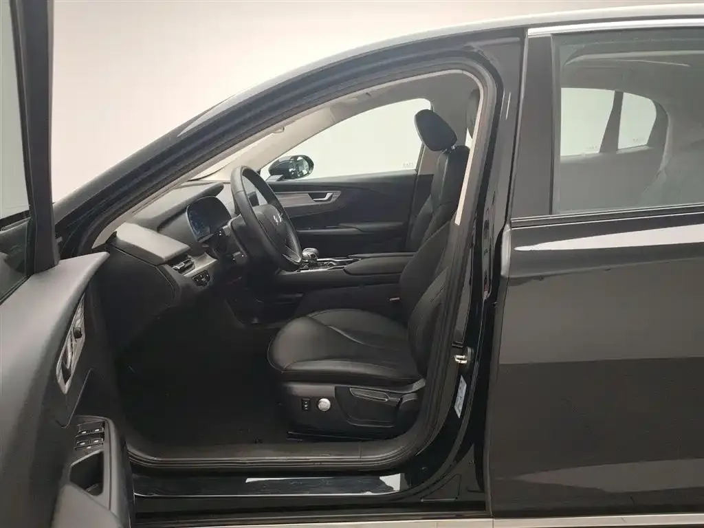 Hongqi E-QM5 2023 из CN, фото 5