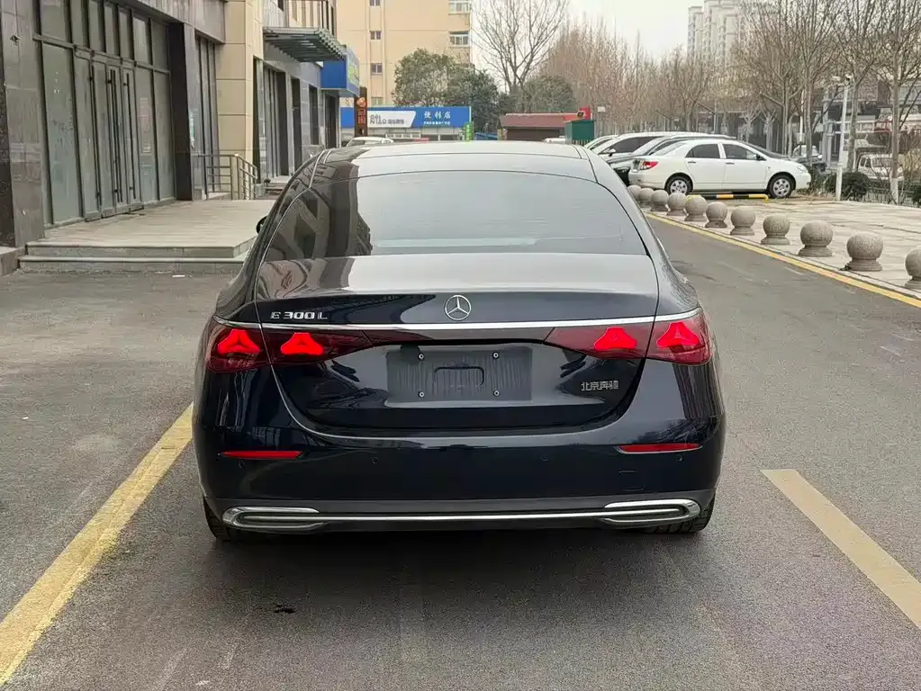 Mercedes-Benz E-Class 2024 из CN, фото 8
