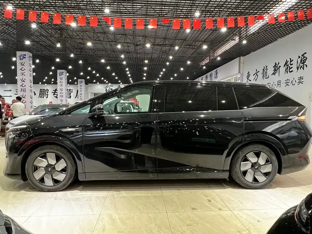 XPeng X9 2024 из CN, фото 10