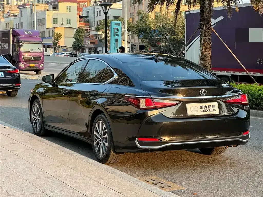 Lexus ES 2022 из CN, фото 2