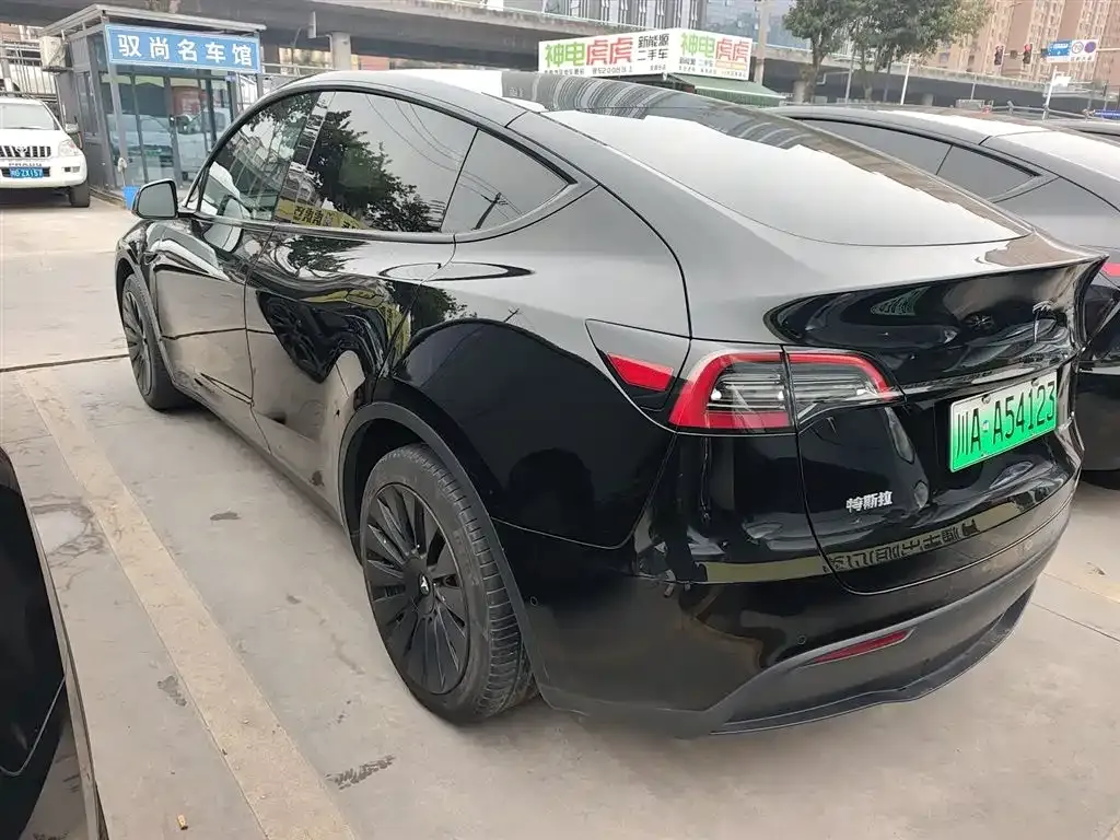 Tesla Model Y 2023 из CN, фото 10