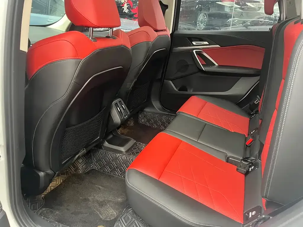 BMW X1 2023 из CN, фото 8