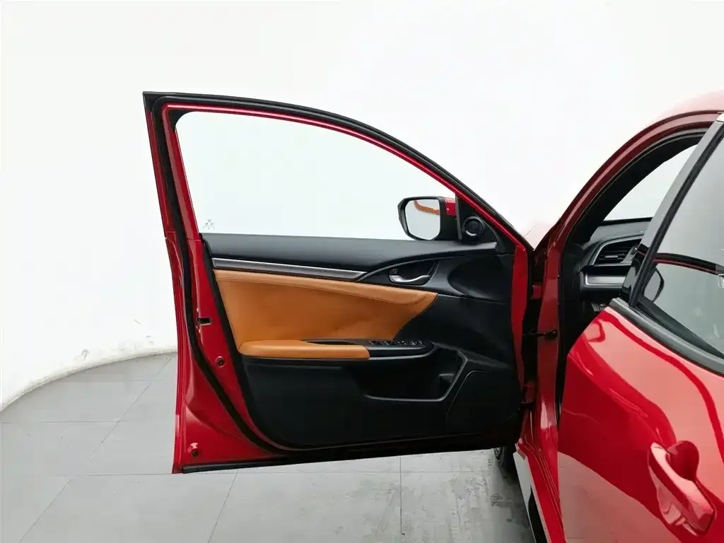 Honda Civic 2023 из CN, фото 4