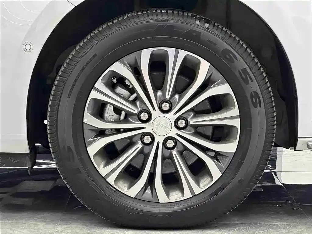 Buick GL8 2024 из CN, фото 10