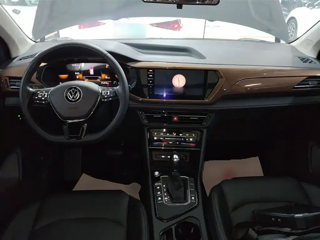 Volkswagen Tharu 2022 из CN, фото 9