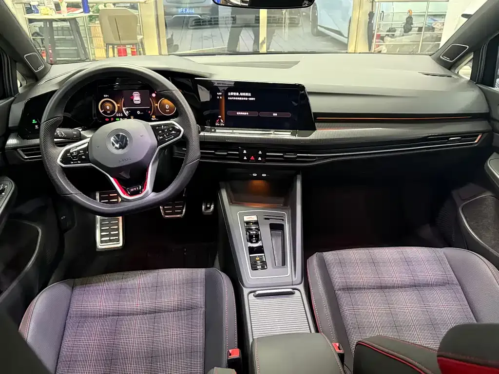 Volkswagen Golf GTI 2024 из CN, фото 8
