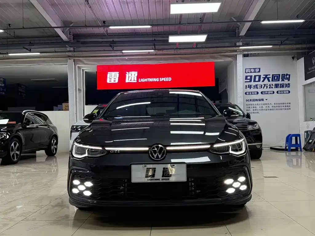 Volkswagen Golf GTI 2024 из CN, фото 10