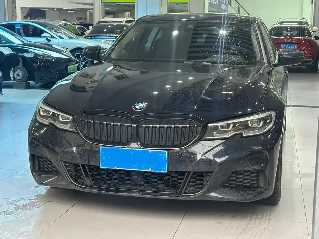 BMW 3 Series 2021 из CN, фото 1