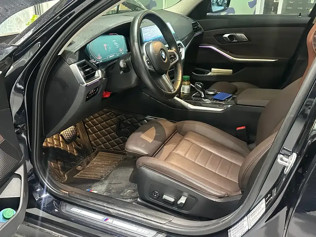BMW 3 Series 2021 из CN, фото 3