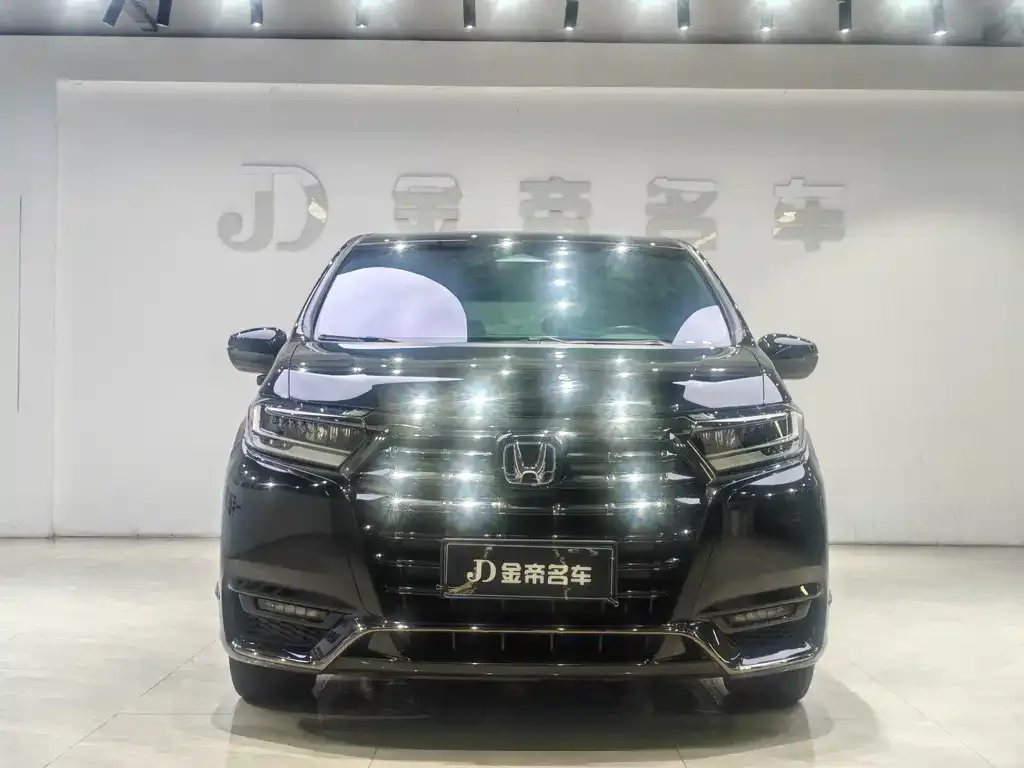 Honda Elysion 2024 из CN, фото 5