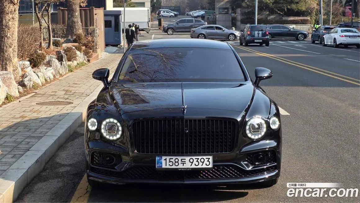 Bentley Flying Spur 2022 из KR, фото 8