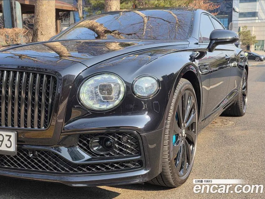 Bentley Flying Spur 2022 из KR, фото 9