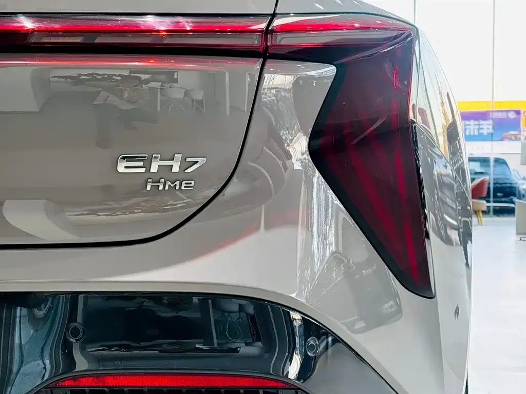 Hongqi EH7 2024 из CN, фото 5