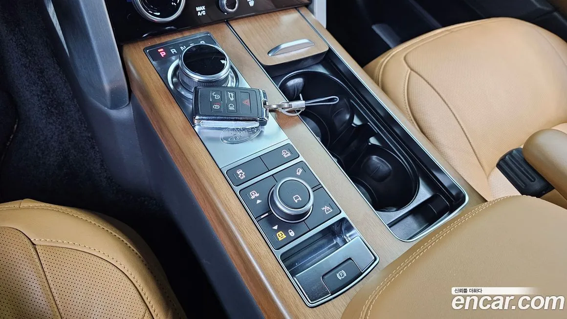 Land Rover Range Rover 2022 из KR, фото 10