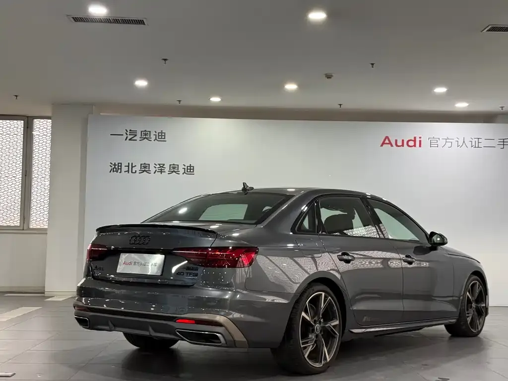 Audi A4L — фото 6