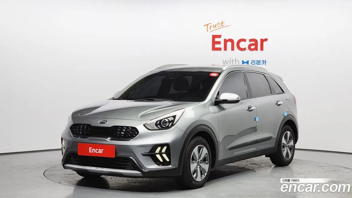 Kia Niro — фото 1
