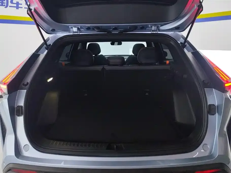 Geely Boyue 2024 из CN, фото 2