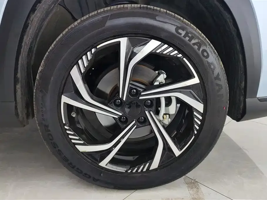 Geely Boyue 2024 из CN, фото 6