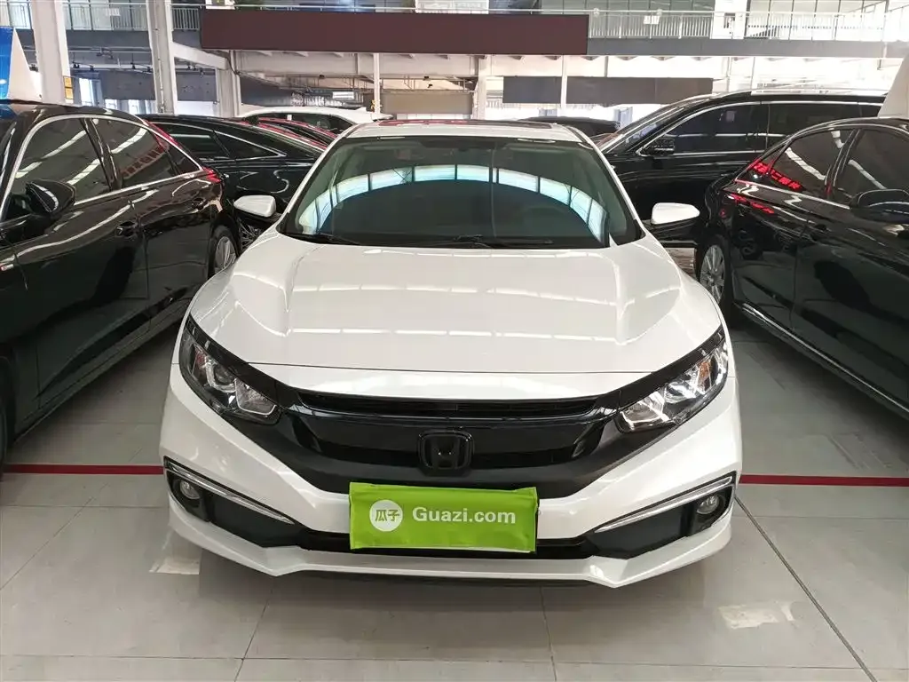 Honda Civic 2021 из CN, фото 2