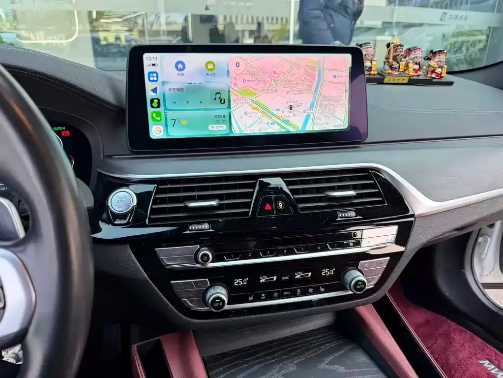 BMW 5 Series 2022 из CN, фото 6