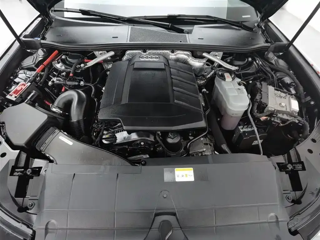 Audi A6L 2021 из CN, фото 8