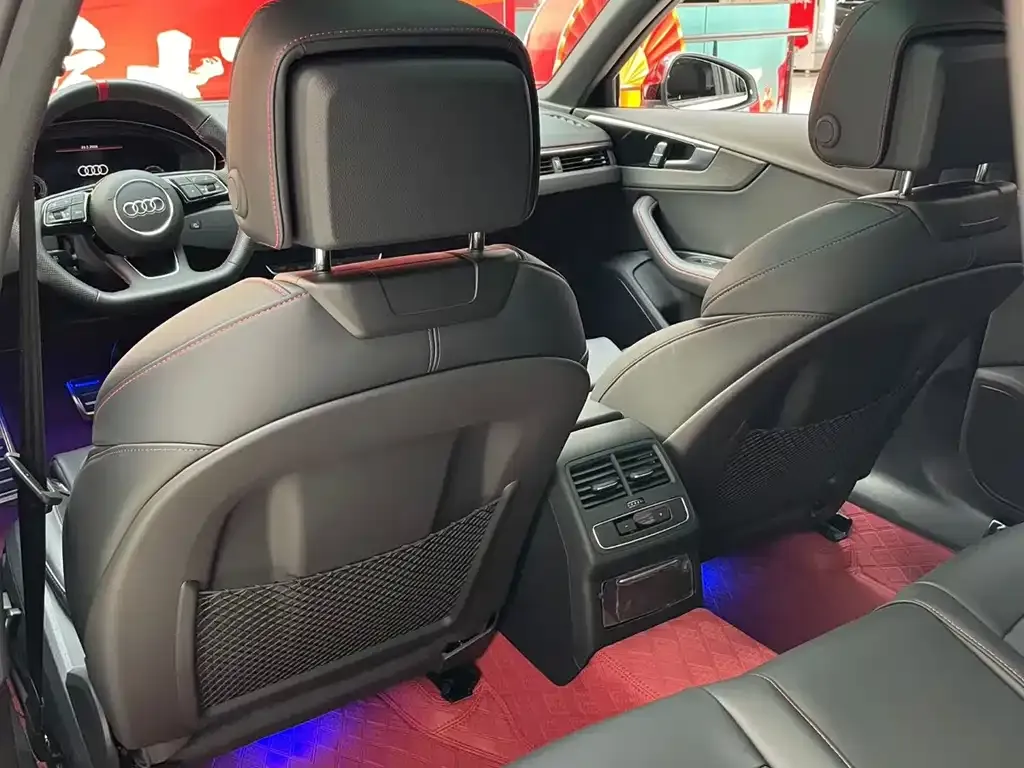 Audi A4L 2025 из CN, фото 3